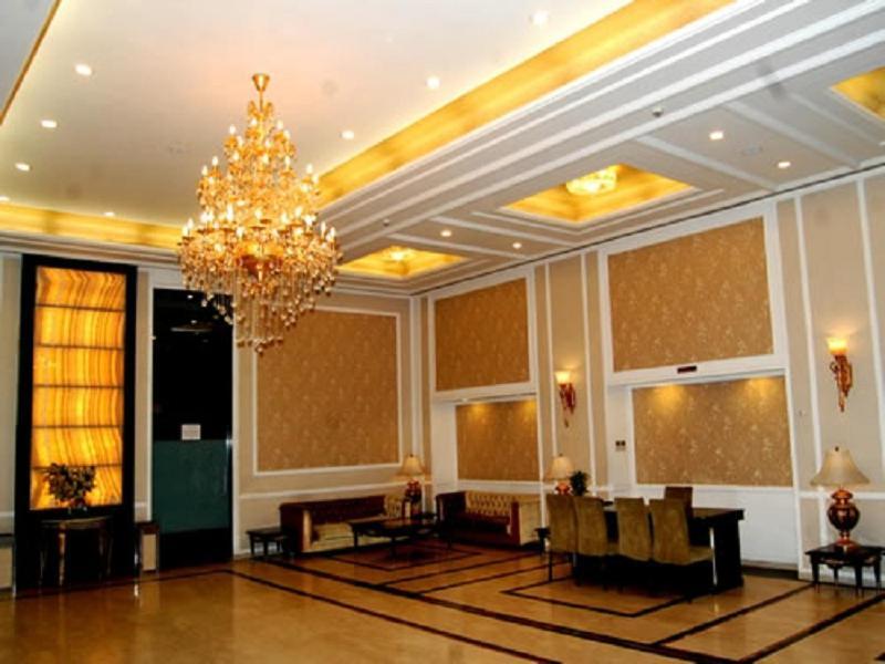 Hotel Royal Panna Shahjahanpur Esterno foto